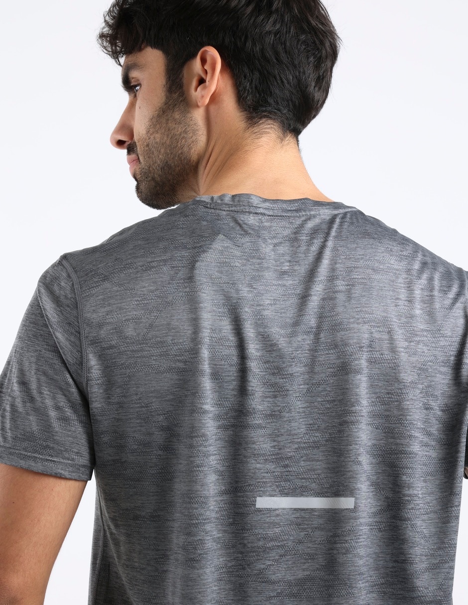 Playera cuello redondo para hombre 5